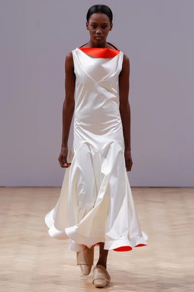Look 17